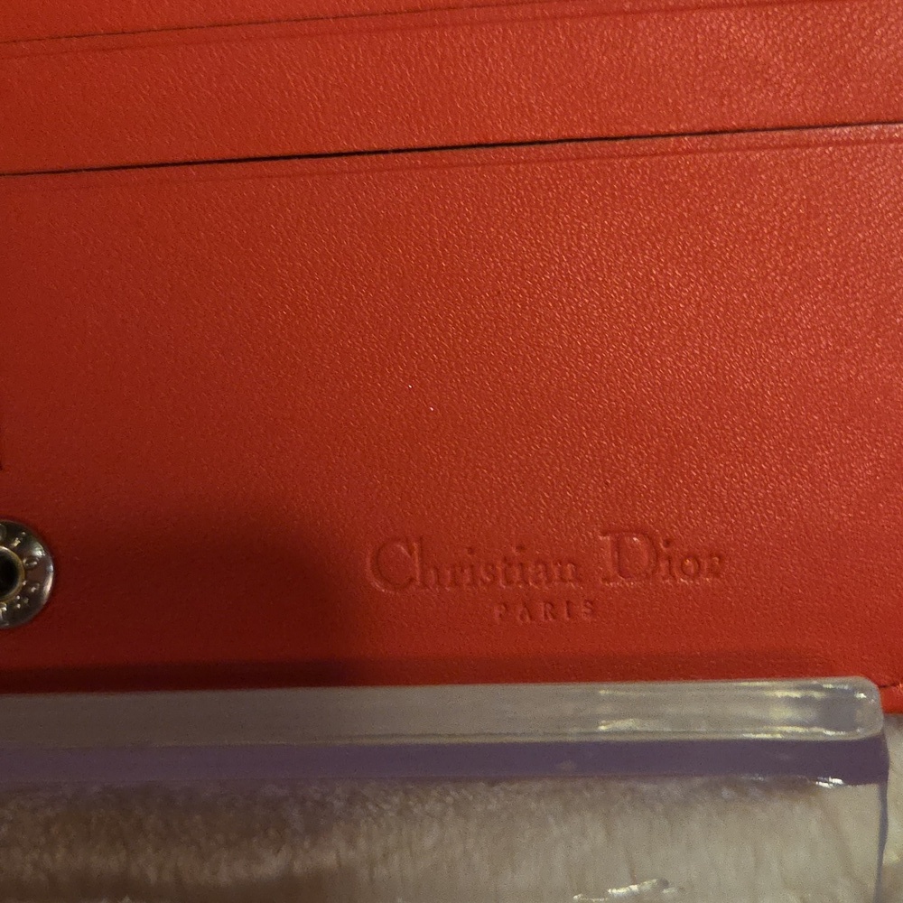 Dior Coral Quilted Wallet - Picture 4 of 9